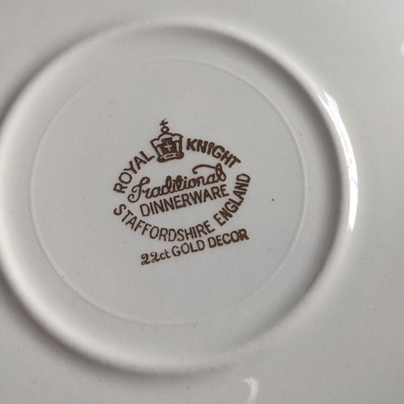 Royal Knight tea cups and saucers X3 22kt gold mcm - Picture 10 of 10